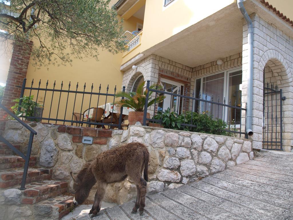 Apartments Dumicic Supetarska Draga Bilik gambar